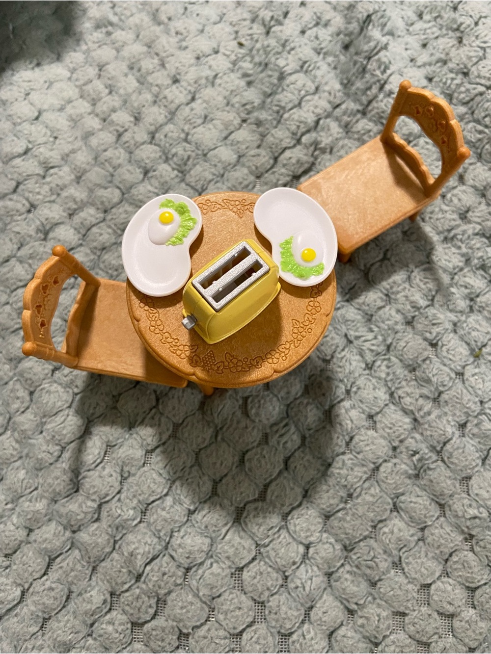 Calico Critters-Miniature Breakfast Table Set with Yellow Toaster and Egg Plates